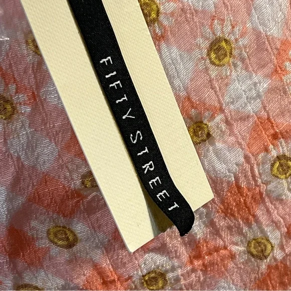 Fifty Street Sleeveless Button Down Tunic, Tied Front, Size Medium NWT - Picture 8 of 11